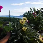 Magdic - Two Bedroom With Terrace Apartman