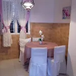 Magdic - Two Bedroom With Terrace