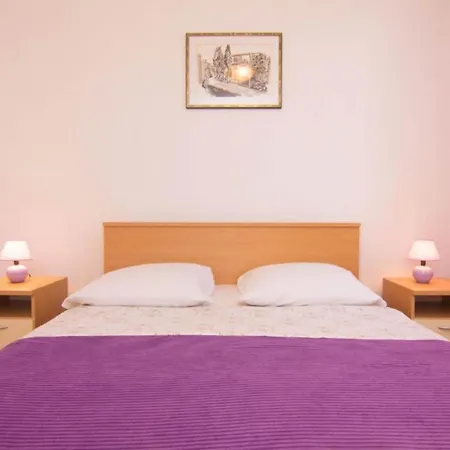 Magdic - Two Bedroom With Terrace