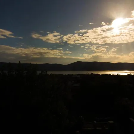 Magdic - Two Bedroom With Terrace Apartman