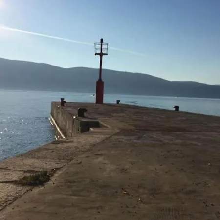 Magdic - Two Bedroom With Terrace Brzac