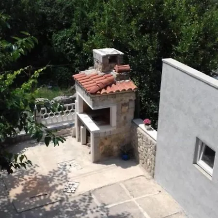 Magdic - Two Bedroom With Terrace Apartman *