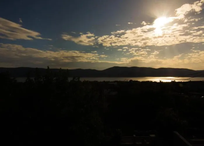 Magdic - Two Bedroom With Terrace Apartment