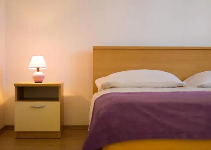 Magdic - Two Bedroom With Terrace Brzac