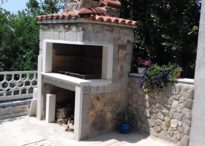 Magdic - Two Bedroom With Terrace Brzac