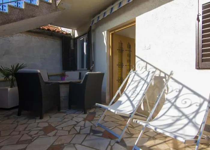 Magdic - Two Bedroom With Terrace Apartment