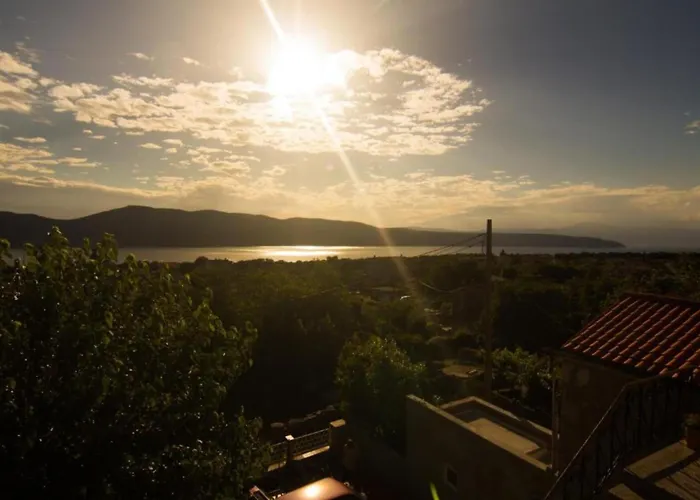 Magdic - Two Bedroom With Terrace *