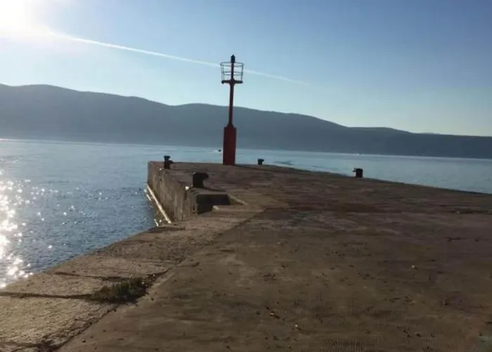 Magdic - Two Bedroom With Terrace Brzac