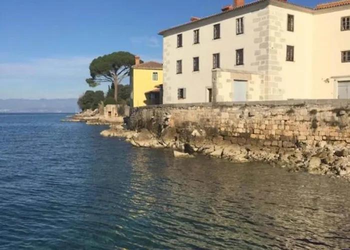 Magdic - Two Bedroom With Terrace Apartment *