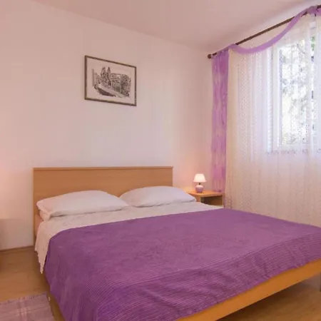 Magdic - Two Bedroom With Terrace Apartmán *