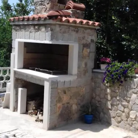 Magdic - Two Bedroom With Terrace Brzac